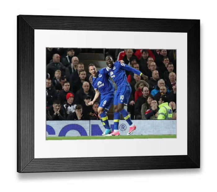 Framed Print : Everton's Jagielka and Lukaku Celebrate First Goal Against Manchester United in Premier League