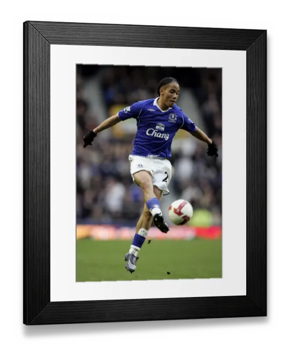 Framed Print : Football - Everton v Manchester United Barclays Premier Framed Print : Football - Everton v Manchester United Barclays Premier
