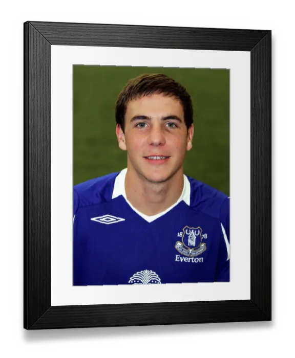 Framed Print : Football - Everton Photocall 2008 / 09 - Goodison Park - 08 / 09 Framed Print : Football - Everton Photocall 2008 / 09 - Goodison Park - 08 / 09