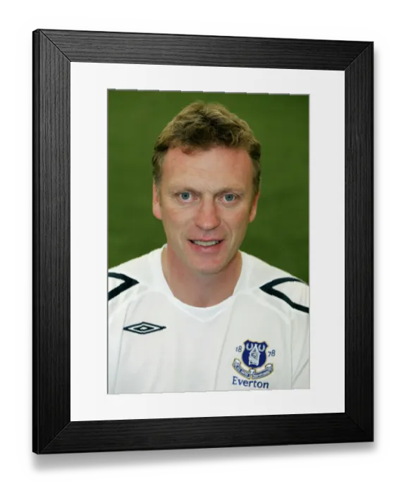 Framed Print : Everton Football Club 2008-09 Team: Moyes and Players at Goodison Park Framed Print : Everton Football Club 2008-09 Team: Moyes and Players at Goodison Park