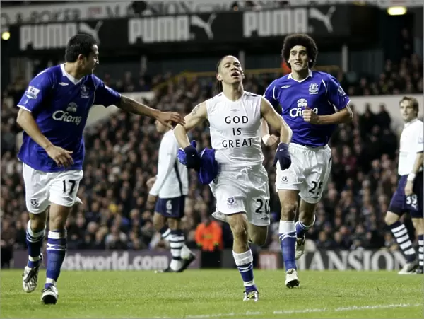 Steven Pienaar's Stunner: Everton's Victory Over Tottenham Hotspur in Premier League (30 / 11 / 08)