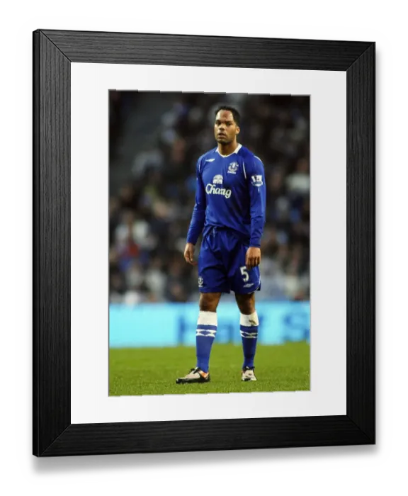 Framed Print : Joleon Lescott: Everton's Unforgettable Football Star (08 / 09 - 13 / 12 / 08) Framed Print : Joleon Lescott: Everton's Unforgettable Football Star (08 / 09 - 13 / 12 / 08)