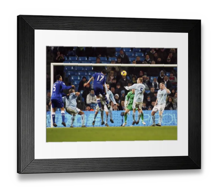 Framed Print : Football - Manchester City v Everton - Barclays Premier Framed Print : Football - Manchester City v Everton - Barclays Premier