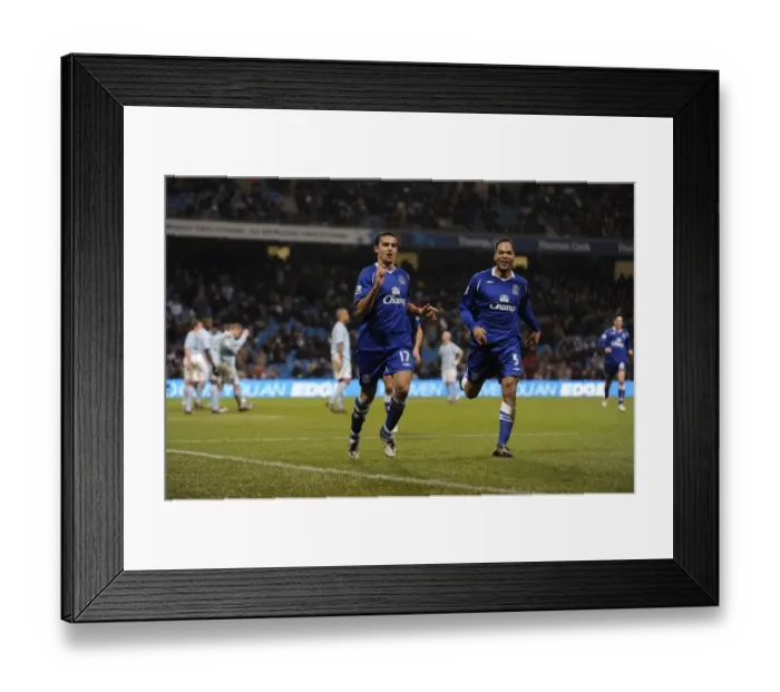 Framed Print : Euphoric Tim Cahill: Scoring Everton's Historic First Goal Against Manchester City (08 / 09) Framed Print : Euphoric Tim Cahill: Scoring Everton's Historic First Goal Against Manchester City (08 / 09)