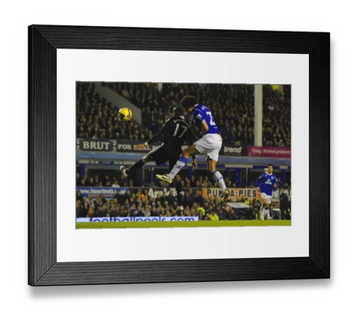 Framed Print : Football - Everton v Chelsea Barclays Premier League Framed Print : Football - Everton v Chelsea Barclays Premier League