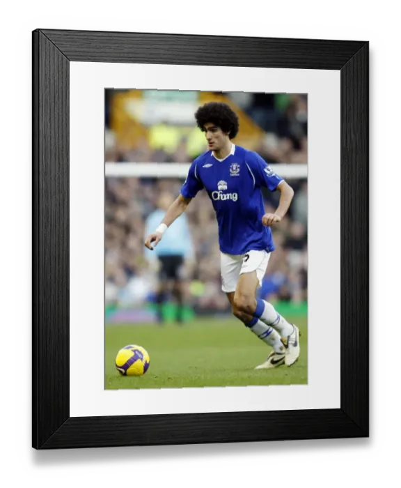 Framed Print : Marouane Fellaini: Everton's Midfield Maestro in Action, 08 / 09 Season Framed Print : Marouane Fellaini: Everton's Midfield Maestro in Action, 08 / 09 Season
