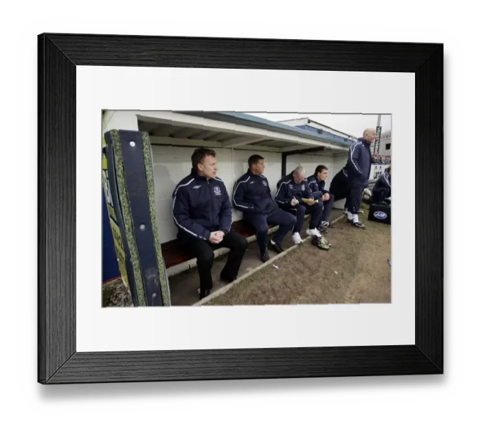Framed Print : David Moyes at The Moss Rose Ground: Everton's FA Cup Clash with Macclesfield Town (03 / 01 / 09) Framed Print : David Moyes at The Moss Rose Ground: Everton's FA Cup Clash with Macclesfield Town (03 / 01 / 09)