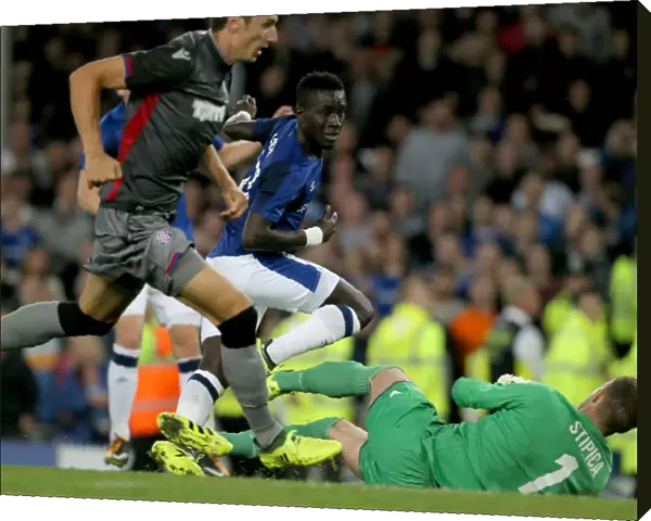 Idrissa Gueye Scores Everton's Second Goal in UEFA Europa League Play-Off against Hajduk Split (2017-18)