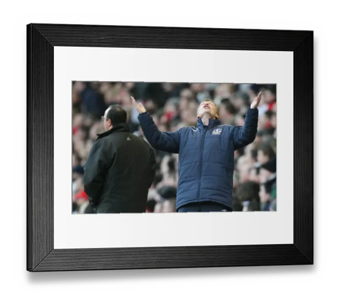 Framed Print : Dejected David Moyes: Everton Manager at FA Cup Fourth Round Match vs Liverpool (08 / 09) Framed Print : Dejected David Moyes: Everton Manager at FA Cup Fourth Round Match vs Liverpool (08 / 09)