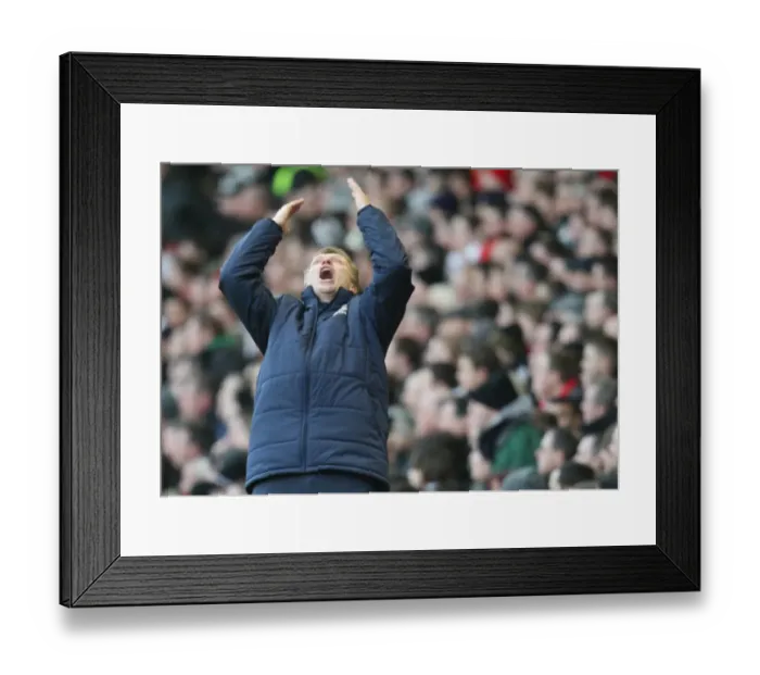 Framed Print : Dejected David Moyes: Everton Manager at Anfield After FA Cup Defeat to Liverpool, 2009 Framed Print : Dejected David Moyes: Everton Manager at Anfield After FA Cup Defeat to Liverpool, 2009