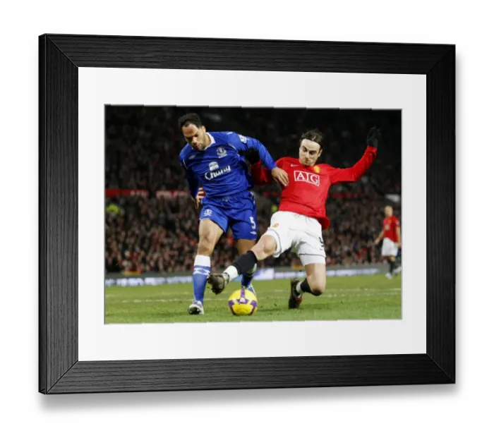 Framed Print : Football - Manchester United v Everton - Barclays Premier Framed Print : Football - Manchester United v Everton - Barclays Premier