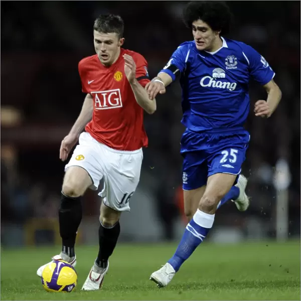 Carrick vs. Fellaini: A Battle in the Barclays Premier League - Manchester United vs. Everton