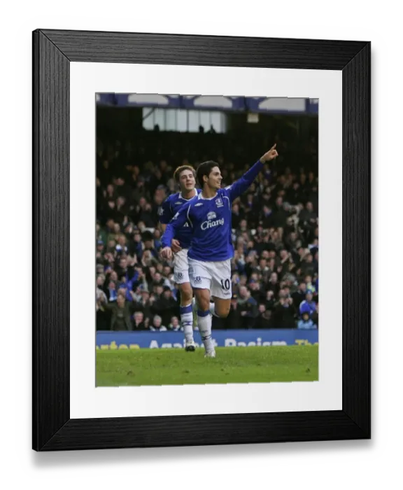 Framed Print : Mikel Arteta's Debut Goal: Everton's Victory Over Bolton Wanderers, Barclays Premier League (07 / 02 / 09) Framed Print : Mikel Arteta's Debut Goal: Everton's Victory Over Bolton Wanderers, Barclays Premier League (07 / 02 / 09)