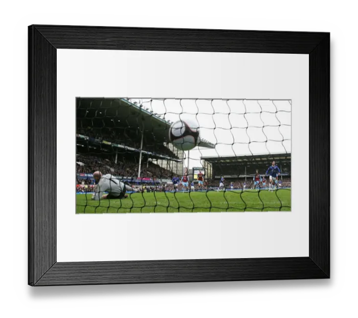 Framed Print : Mikel Arteta Scores Penalty: Everton's FA Cup Fifth Round Victory over Aston Villa (15 / 2 / 09) Framed Print : Mikel Arteta Scores Penalty: Everton's FA Cup Fifth Round Victory over Aston Villa (15 / 2 / 09)