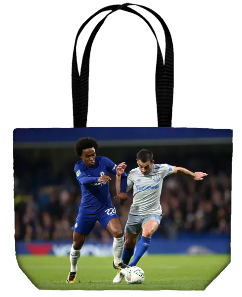 Willian vs. Baines: Battle for the Ball in Carabao Cup Fourth Round Clash between Chelsea and Everton at Stamford Bridge