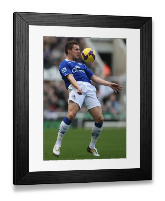 Framed Print : Phil Jagielka in Action for Everton vs Newcastle United, 2008-09 Season - Game 22 Framed Print : Phil Jagielka in Action for Everton vs Newcastle United, 2008-09 Season - Game 22