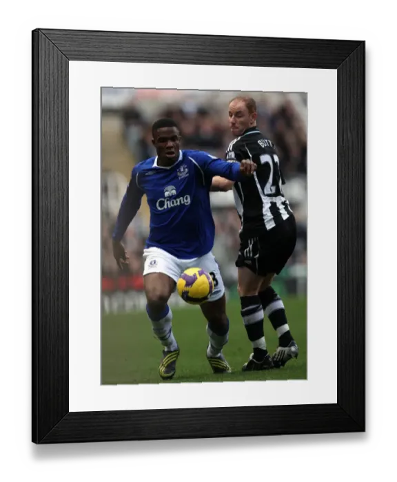 Framed Print : Anichebe vs Butt: A Fierce Rivalry Unfolds - Everton vs Newcastle United, Barclays Premier League (08 / 09) Framed Print : Anichebe vs Butt: A Fierce Rivalry Unfolds - Everton vs Newcastle United, Barclays Premier League (08 / 09)