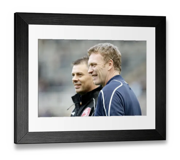 Framed Print : Everton's David Moyes Faces Off Against Newcastle United at St. James Park (08 / 09)