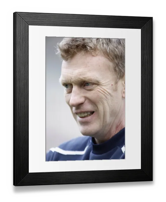 Framed Print : David Moyes Leads Everton Against Newcastle United in Barclays Premier League (Feb 2009) Framed Print : David Moyes Leads Everton Against Newcastle United in Barclays Premier League (Feb 2009)