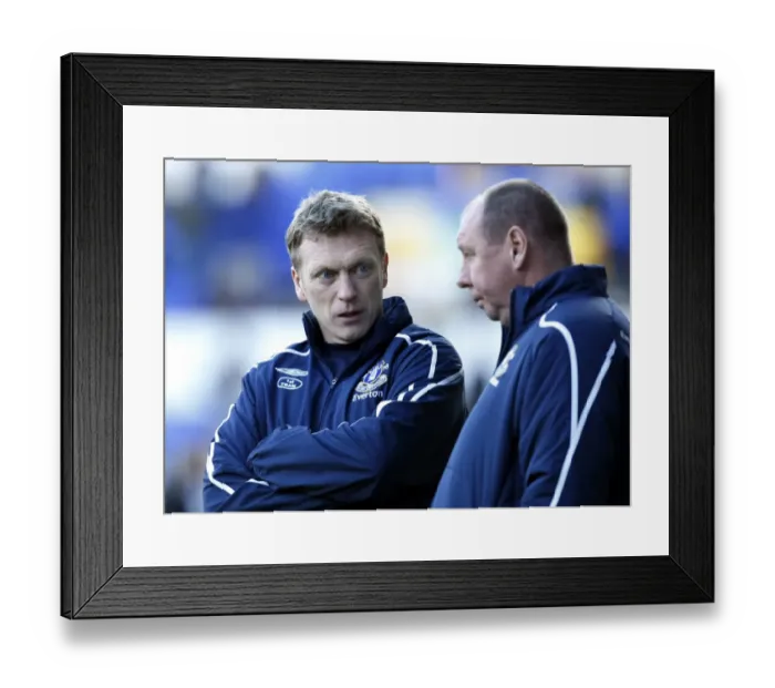 Framed Print : Everton FC: FA Cup Quarterfinal - Moyes and Holden Lead the Charge against Middlesbrough, 2009 Framed Print : Everton FC: FA Cup Quarterfinal - Moyes and Holden Lead the Charge against Middlesbrough, 2009