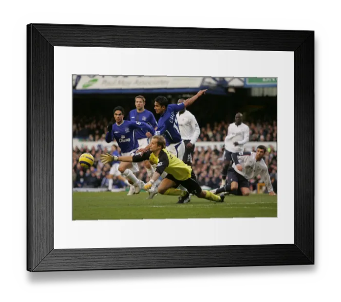 Framed Print : Tim Cahill Framed Print : Tim Cahill