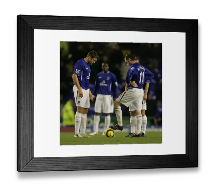 Framed Print : Everton kick off Framed Print : Everton kick off