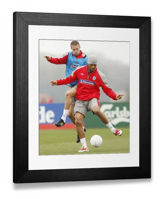 Framed Print : Everton FC: Lescott and Upson in England Training, March 2009 Framed Print : Everton FC: Lescott and Upson in England Training, March 2009