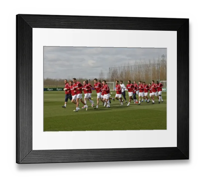 Framed Print : Everton FC Training at England Camp, London Colney (March 2009)