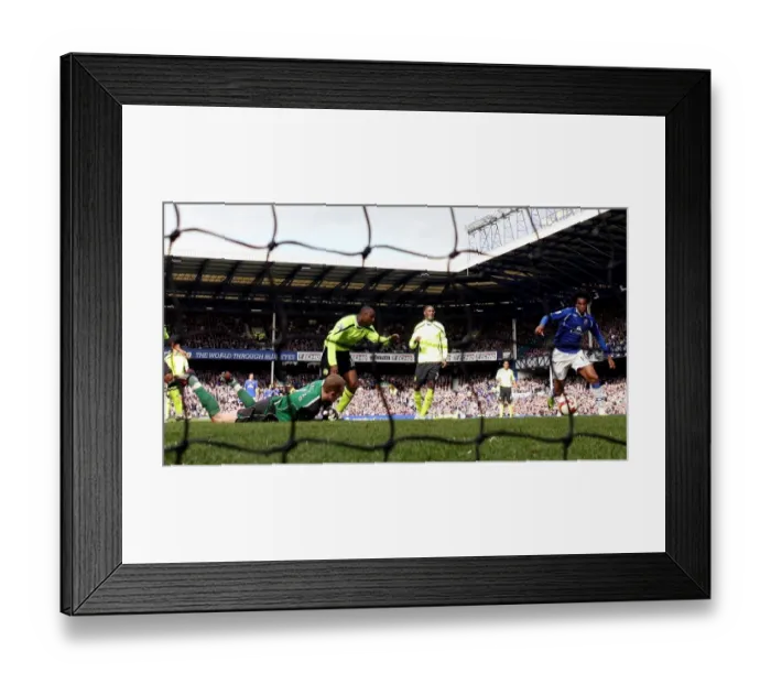 Framed Print : Jo's Third: Everton's Victory Over Wigan Athletic in Barclays Premier League (5 / 4 / 09) Framed Print : Jo's Third: Everton's Victory Over Wigan Athletic in Barclays Premier League (5 / 4 / 09)