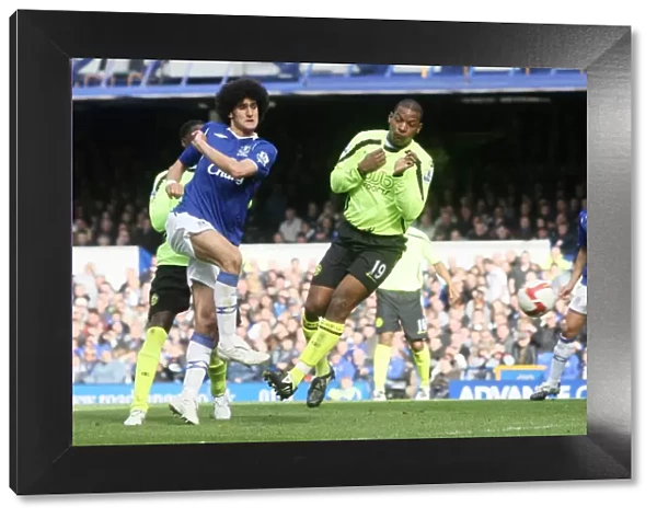 Marouane Fellaini Scores Everton's Second Goal Against Wigan Athletic (05 / 04 / 09)