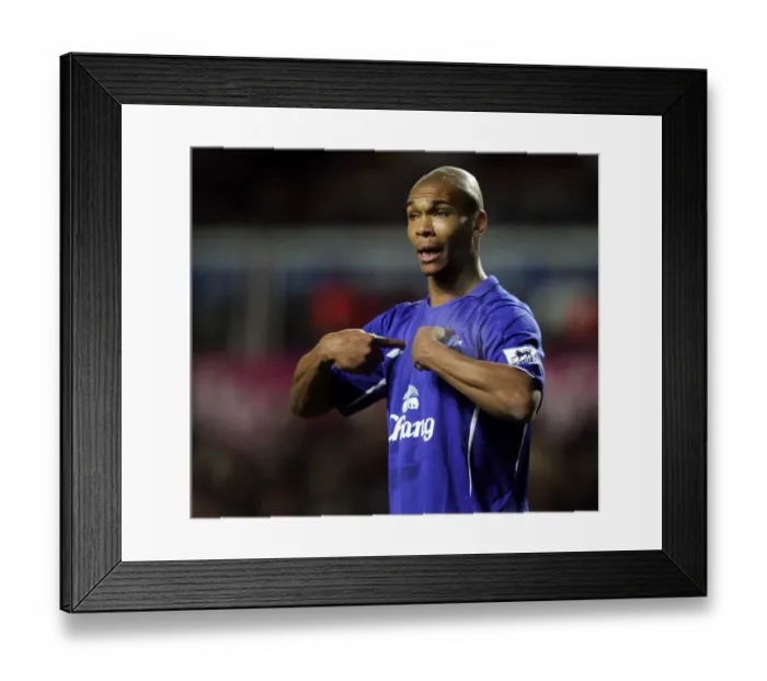 Framed Print : Marcus Bent Challenges the Referee's Call at Everton Football Club Framed Print : Marcus Bent Challenges the Referee's Call at Everton Football Club