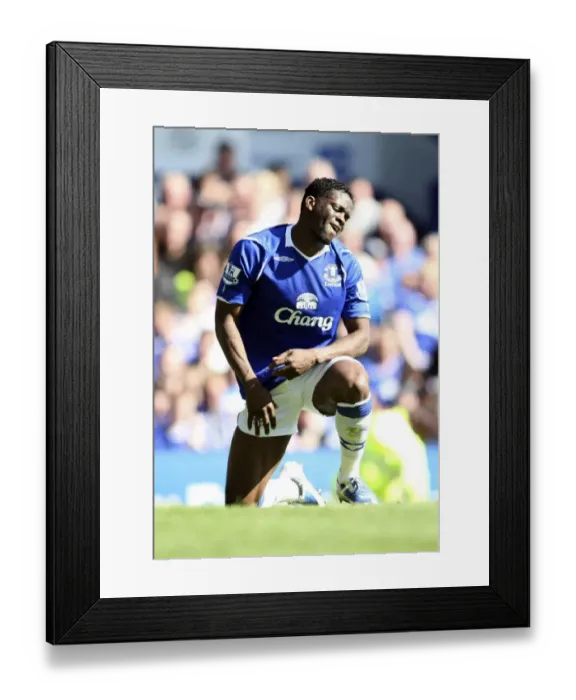 Framed Print : Louis Saha's Disappointment: Everton's Defeat to Manchester City (April 25, 2009) Framed Print : Louis Saha's Disappointment: Everton's Defeat to Manchester City (April 25, 2009)