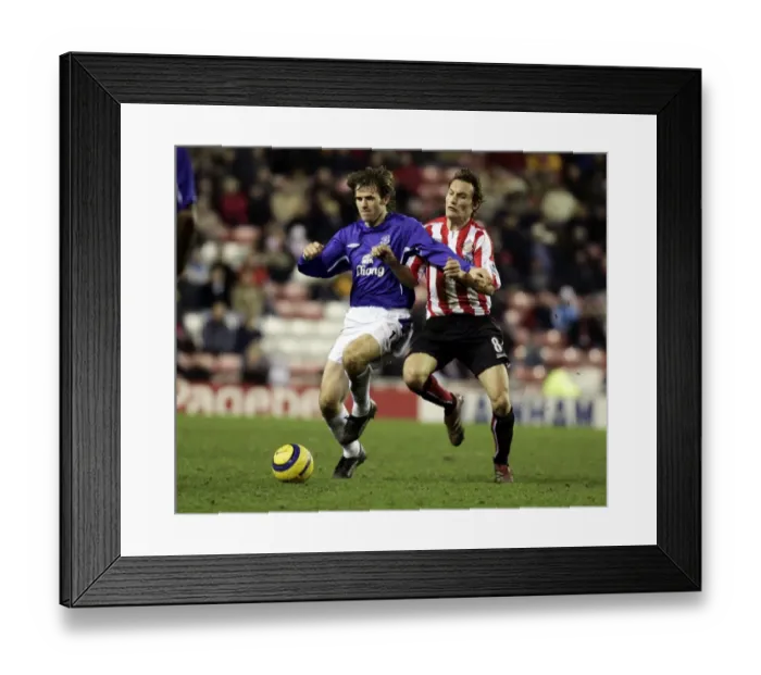 Framed Print : Everton's Unstoppable Duo: Kilbane and Whitehead in Action Framed Print : Everton's Unstoppable Duo: Kilbane and Whitehead in Action