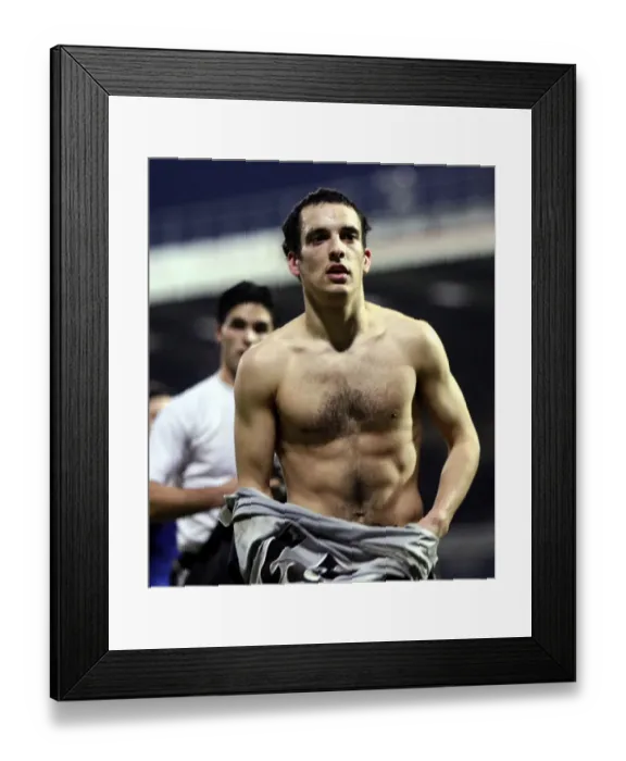 Framed Print : Leon Osman
