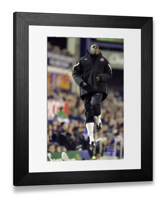 Framed Print : Victor Anichebe Framed Print : Victor Anichebe