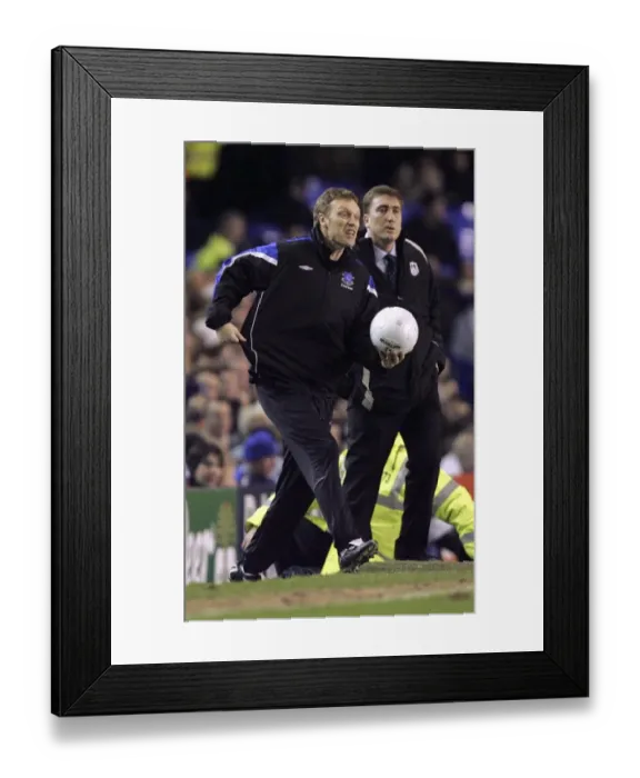 Framed Print : David Moyes Eagerly Awaits Everton's Return to Action Framed Print : David Moyes Eagerly Awaits Everton's Return to Action