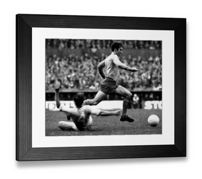 Framed Print : Howard Kendall in action Framed Print : Howard Kendall in action