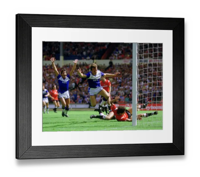 Framed Print : Trevor Steven scores the opener in the 1985 Charity Shield Framed Print : Trevor Steven scores the opener in the 1985 Charity Shield