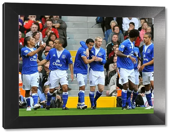 Soccer - Barclays Premier League - Fulham v Everton - Craven Cottage