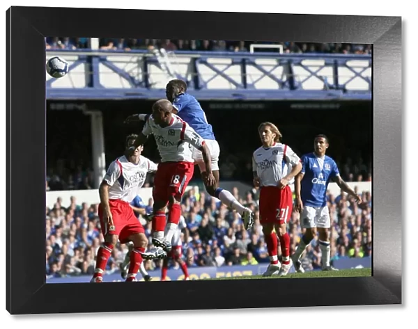 Louis Saha's Brace: Everton's Victory Against Blackburn Rovers in the Premier League (Goodison Park)