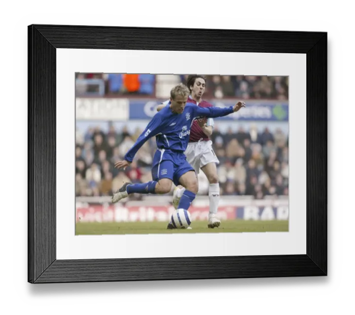 Framed Print : Phil Neville Framed Print : Phil Neville