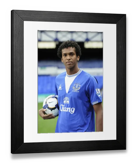 Framed Print : Everton FC: 2009-10 Team Photo - Joao Alves Shines Framed Print : Everton FC: 2009-10 Team Photo - Joao Alves Shines