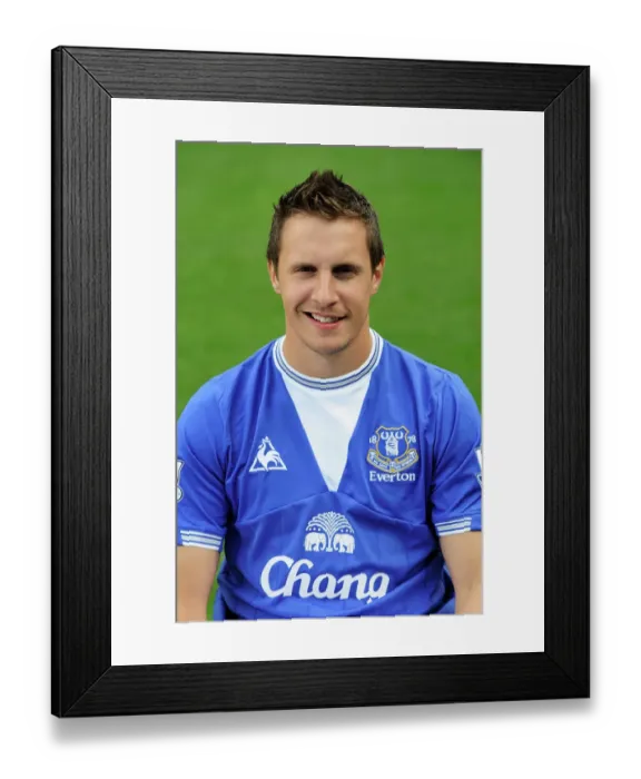 Framed Print : Everton FC Team Photo 2009-10: Champions League Contenders