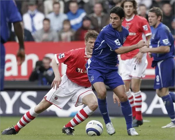 Football - Charlton Athletic v Everton FA Barclays Premiership - The Valley - 05  /  06 - 8  /  4  /  06 Evertons Mikel Arteta in action Mandatory Credit: Action Images  / 