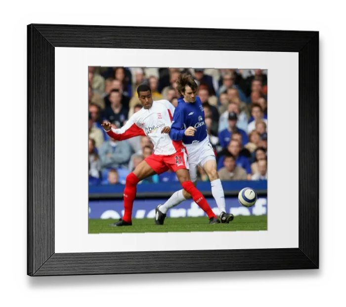 Framed Print : Everton Football Club: Kilbane and Gray in Action Framed Print : Everton Football Club: Kilbane and Gray in Action