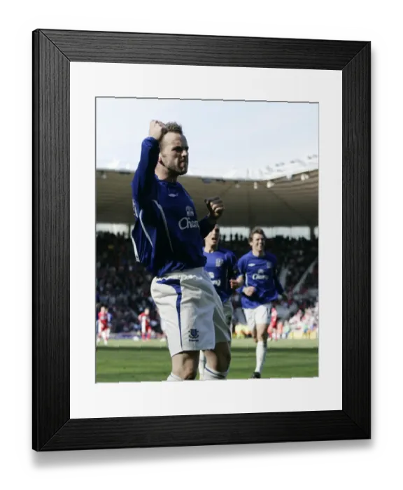 Framed Print : James McFadden's Debut Goal: Everton's Triumph at Middlesbrough, FA Barclays Premiership 05 / 06 Framed Print : James McFadden's Debut Goal: Everton's Triumph at Middlesbrough, FA Barclays Premiership 05 / 06