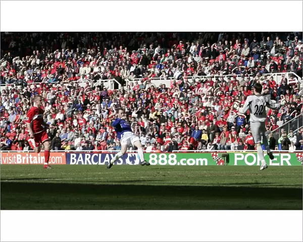 McFadden's Debut Goal: Everton's Triumph over Middlesbrough in the 05 / 06 FA Barclays Premiership