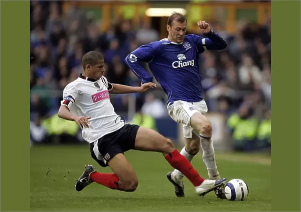 Ferguson vs Davies: A Intense Clash at Goodison Park - Everton vs West Bromwich Albion, FA Barclays Premiership, 2006