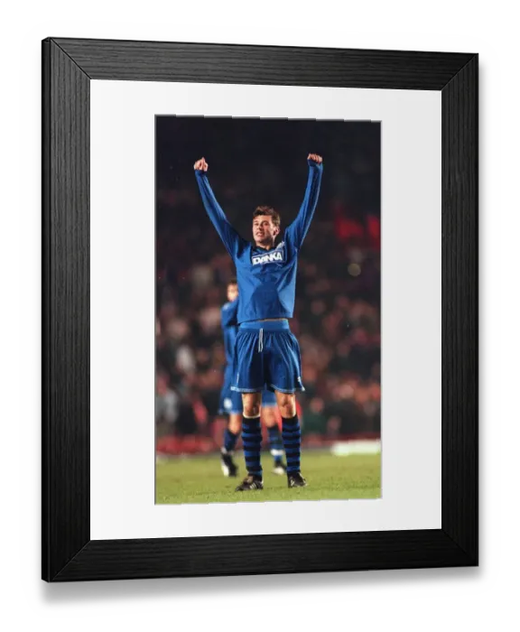Framed Print : Duncan Ferguson's Glory: Everton's Epic Victory Over Arsenal, January 20, 1996 Framed Print : Duncan Ferguson's Glory: Everton's Epic Victory Over Arsenal, January 20, 1996