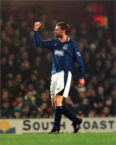 Everton's Unforgettable Victory: Duncan Ferguson's Thrilling Goal vs. Southampton (May 3, 1997)